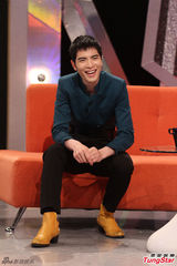 组图：萧敬腾不公布善款挨批 表示不解愿低调