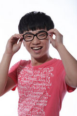 组图：快乐男声10强选手单人写真照合集