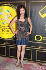 组图：李克勤出席TVB颁奖礼 张慧仪领衔M club