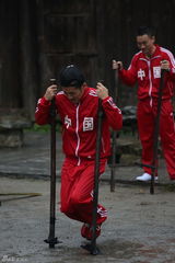 组图：多多贝儿集市风波显情深 复古运动会欢乐