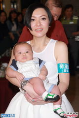 组图：田蕊妮发新碟 挺老公杜汶泽有艺德