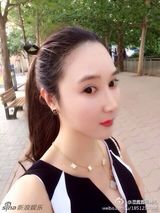 组图：湿露露吴稀儿当众脱衣露点大闹整形医院