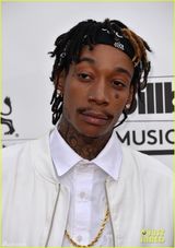 组图：公告牌红毯群星璀璨 夏奇拉洛佩兹斗性感