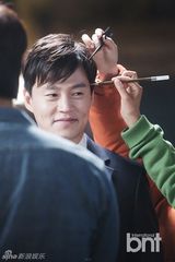 组图：《好时节》气氛融洽 金喜善等其乐融融