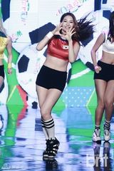 组图：Infinite智妍等众歌星献唱《冠军秀》