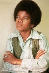 策划：MJ(迈克尔-杰克逊)诞辰纪念日 流行天王童年也曾萌萌哒