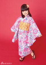 组图：日本10岁萝莉小林星兰和服造型优雅可爱