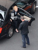 独家：妮可-基德曼《摩纳哥王妃》发布会后离沪