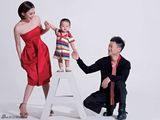 组图：盘点十大体坛名将的娇妻 各自美艳动人