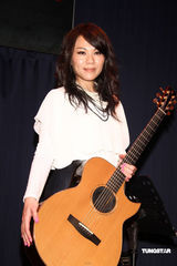 幻灯：蔡健雅生日与歌迷同乐 生日愿望开巡回个唱