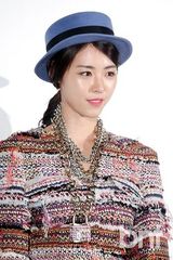 组图：崔始源郑雨盛李彩琳等众星亮相品牌展