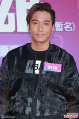 组图：《枭雄》发布会黄秋生嘲讽TVB酬劳低