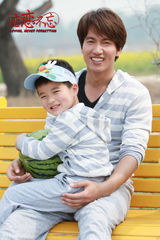 组图：《恋恋不忘》佟丽娅言承旭全家福照曝光