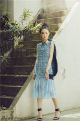 组图：徐璐潮流街拍曝光 演绎当“夏”时尚元素