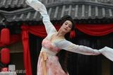 组图：明星古装剧舞蹈三绝招 转圈甩袖加特写