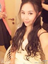 组图：超女纪敏佳被疑整容 自拍变锥子脸女神