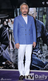 组图：韩片《群盗》试映 河正宇等出席