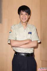 组图：阮经天学弟外型酷似王力宏 自认侧脸最像