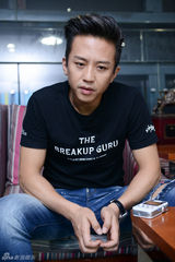 组图：王长田与邓超对话新浪娱乐