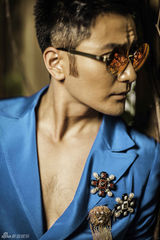 组图：刘恩佑时尚大片 酷味十足男人魅力