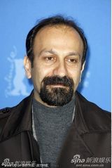 高清：《内达和西敏》亮相 莱拉-哈塔米黑衣玩神秘