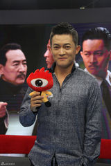 组图：《勇敢的心》做客 郭靖宇笑对一剧两星