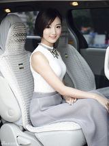 组图：毛晓彤纽约时尚映像 带你畅游时装周