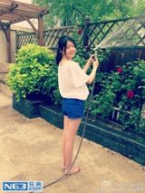 组图：王中磊17岁女儿长腿清秀 姐弟有爱互动