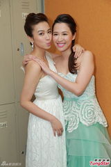 组图：港姐决赛星光熠熠 佘诗曼黄宗泽黑酷亮相