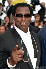 组图：《敢死队3》首映 史泰龙斯坦森硬汉齐聚