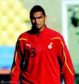 组图：世界杯球星太太团PK 各色尤物混战