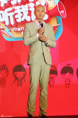 组图：乐嘉遭网友恶搞 动漫版乐爸爸可爱蹿红