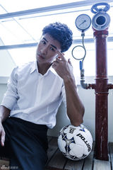 组图：张云龙足球写真酷帅富男性魅力