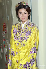 组图：曾志伟蒙嘉慧胡杏儿等录节目卖力演出