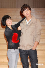 幻灯图：张艾嘉钦点郑元畅拍《华丽上班族》