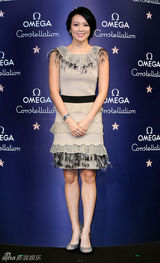 幻灯图集：章子怡日本代言 诈捐门首次商业秀