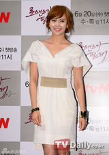 组图：韩星李真旭自曝新剧热吻郑有美2000次