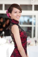 高清图：梁咏琪百张婚礼大片庆纸婚 重温幸福时刻