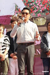 组图：陈键锋穆婷婷《女人泪》发布会默契十足