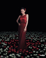 组图：诸葛梓岐婚纱照曝光 亲自设计嫁衣