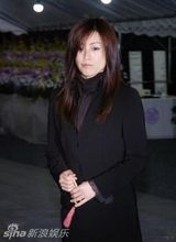 组图：盘点酒井法子艰难复出之路