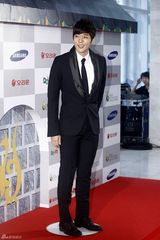 高清组图：群星闪耀2012首尔电视剧颁奖礼红地毯