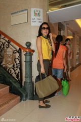 组图：最美婆婆朱玲玲三探俏儿媳 称已拍全家福