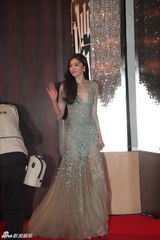 组图：2012微博之夜落幕 众星获封荣誉