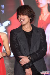 组图：陈妍希言承旭谈拍戏甘苦 吴君如笑称被骗