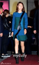 组图：李钟硕等出席时尚派对 宋茜低胸CL露腰