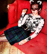 组图：艾玛-沃特森登杂志封面时尚俏丽