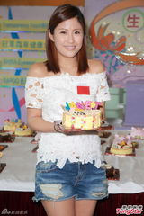 组图：周家蔚为儿子弃事业 陈庭欣愿做房奴