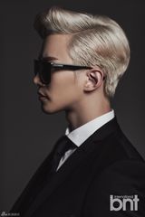 组图：2PM俊昊拍时尚写真 展雅痞绅士品格