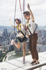 组图：柳岩黄灿盛(2PM)高空约会 无惧危险呐喊告白